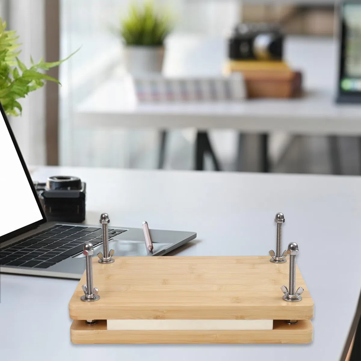 Presse à Livres en Bambou Kit de Reliure 29,9 x 19,8 cm Outils Portables avec Vis et Écrous Pour Reliure à Domicile et au Bureau