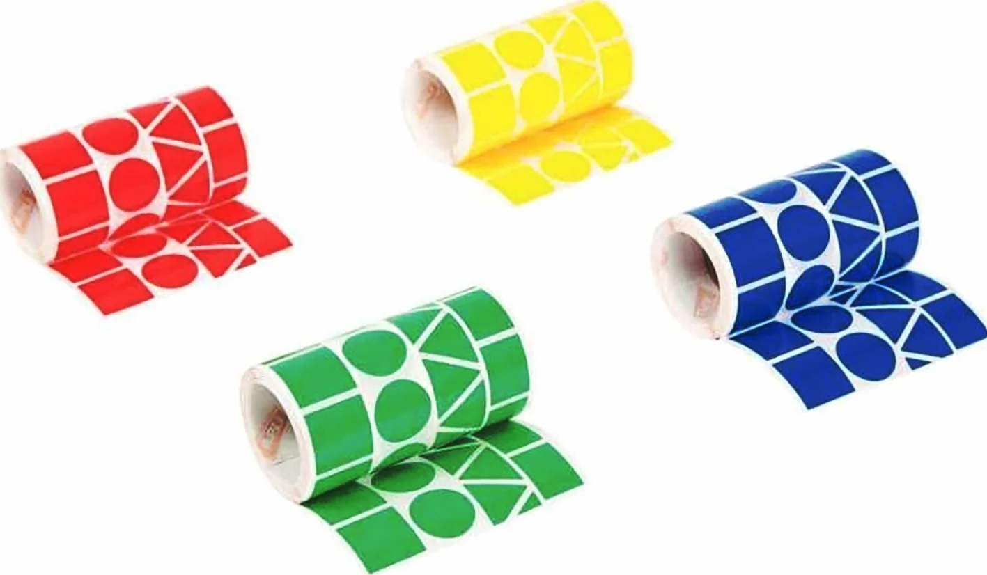 APLI Lot de 4 rouleaux gommettes géométriques 27 mm (5428 pièces) Assorties